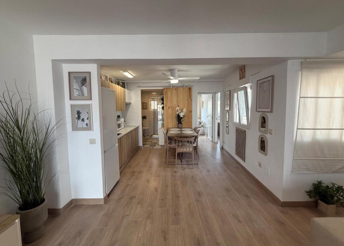 Atico 4 Con Terraza En Centro, Casco Historico Con Aire Acondicionado Y Wifi * Almeria