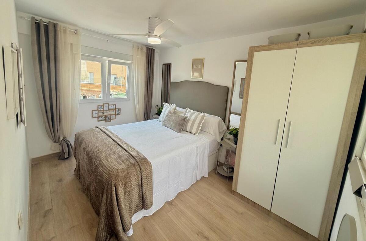 Apartment Atico 4 Con Terraza En Centro, Casco Historico Con Aire Acondicionado Y Wifi Almeria